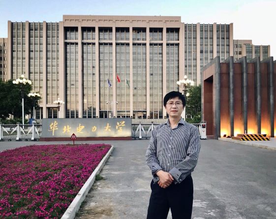 石润华1.jpg